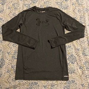 Boys Under Armour Heatgear Long Sleeve Shirt